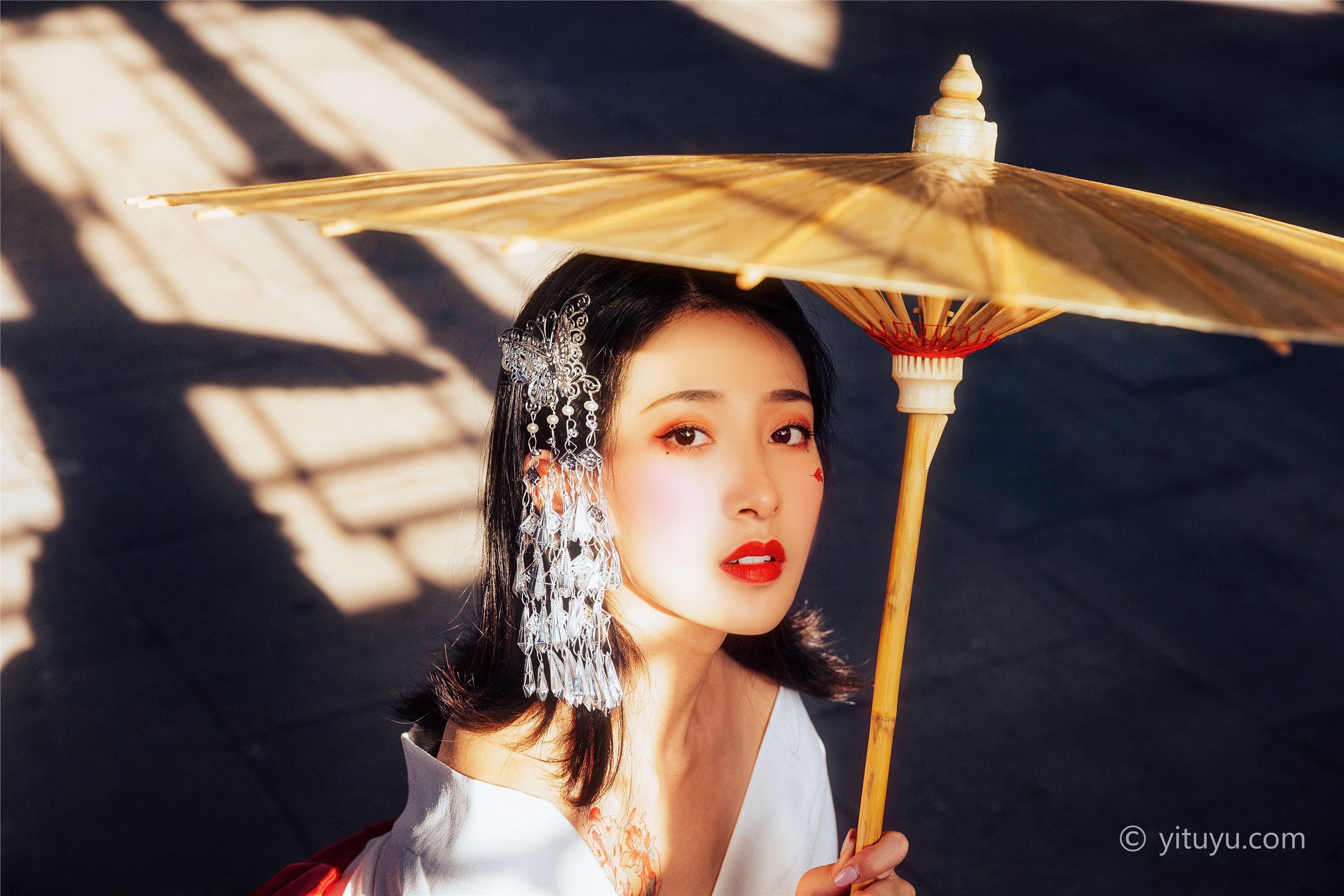 YITUYU艺图语  2021.06.18 性空山 王月